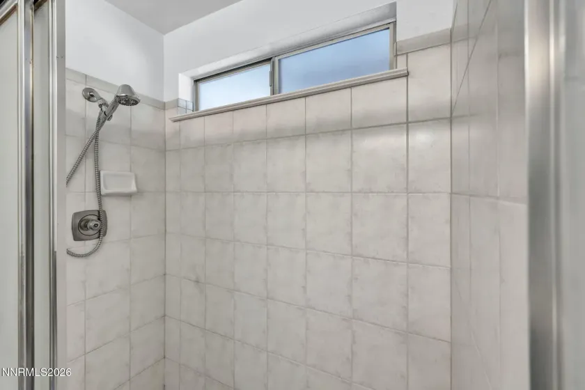 933 Lepori, Sparks, Nevada 89431, 3 Bedrooms Bedrooms, ,2 BathroomsBathrooms,Residential,Residential,Lepori,0,260007988
