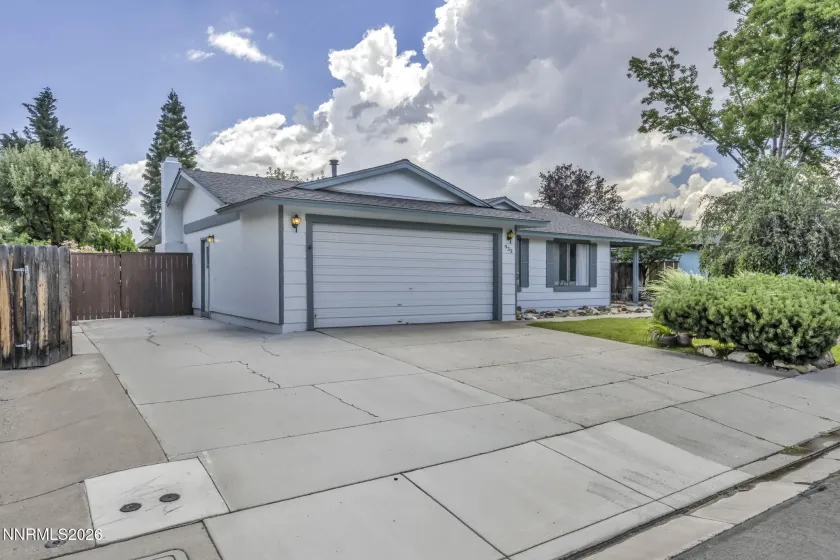 933 Lepori, Sparks, Nevada 89431, 3 Bedrooms Bedrooms, ,2 BathroomsBathrooms,Residential,Residential,Lepori,0,260007988