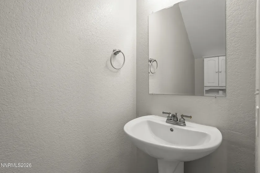 4310 Loreto, Reno, Nevada 89502, 2 Bedrooms Bedrooms, ,3 BathroomsBathrooms,Residential,Residential,Loreto,0,260007989