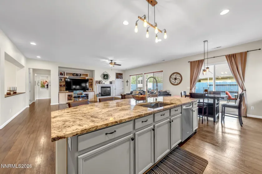 1646 Sunhaven, Reno, Nevada 89521, 3 Bedrooms Bedrooms, ,3 BathroomsBathrooms,Residential,Residential,Sunhaven,0,260007996