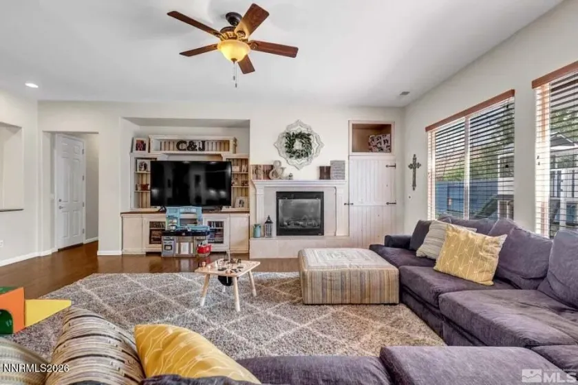 1646 Sunhaven, Reno, Nevada 89521, 3 Bedrooms Bedrooms, ,3 BathroomsBathrooms,Residential,Residential,Sunhaven,0,260007996