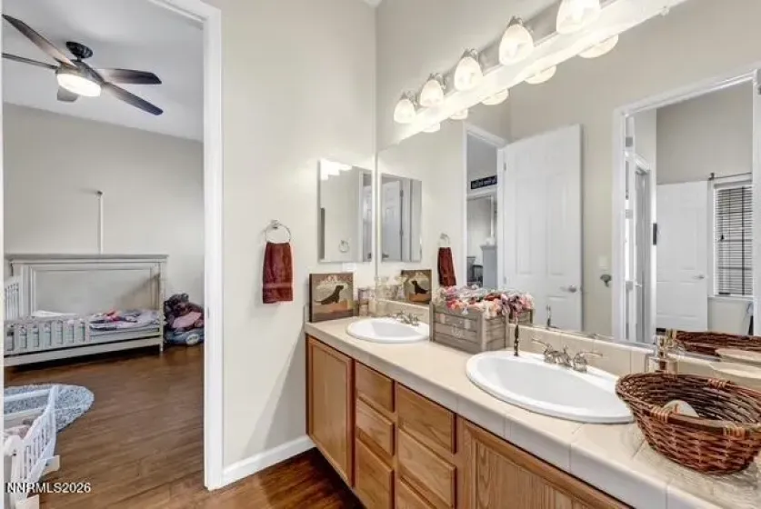 1646 Sunhaven, Reno, Nevada 89521, 3 Bedrooms Bedrooms, ,3 BathroomsBathrooms,Residential,Residential,Sunhaven,0,260007996