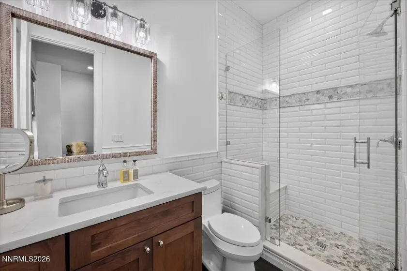 5755 Nordend, Reno, Nevada 89511, 4 Bedrooms Bedrooms, ,5 BathroomsBathrooms,Residential,Residential,Nordend,0,260008001