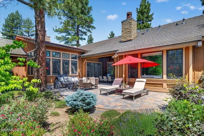 5755 Nordend, Reno, Nevada 89511, 4 Bedrooms Bedrooms, ,5 BathroomsBathrooms,Residential,Residential,Nordend,0,260008001