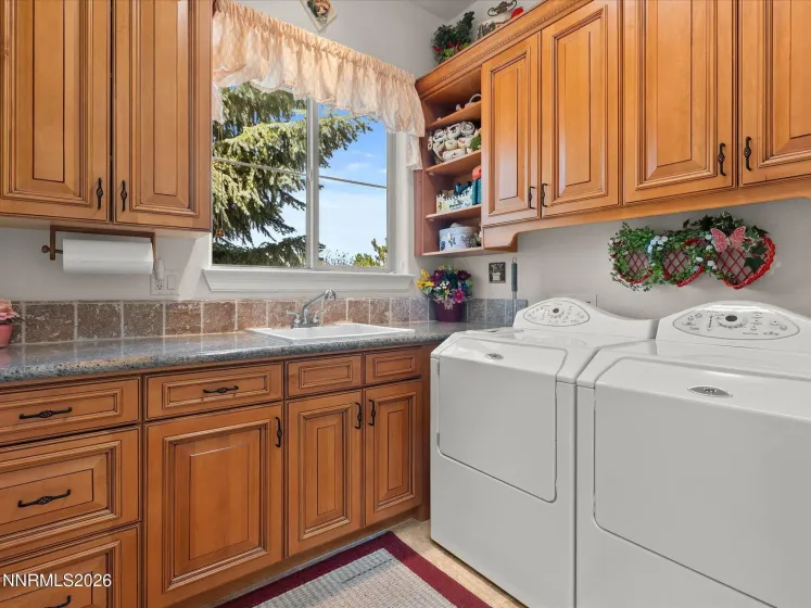 1224 Golden Eagle, Gardnerville, Nevada 89410, 4 Bedrooms Bedrooms, ,4 BathroomsBathrooms,Residential,Residential,Golden Eagle,0,260008002