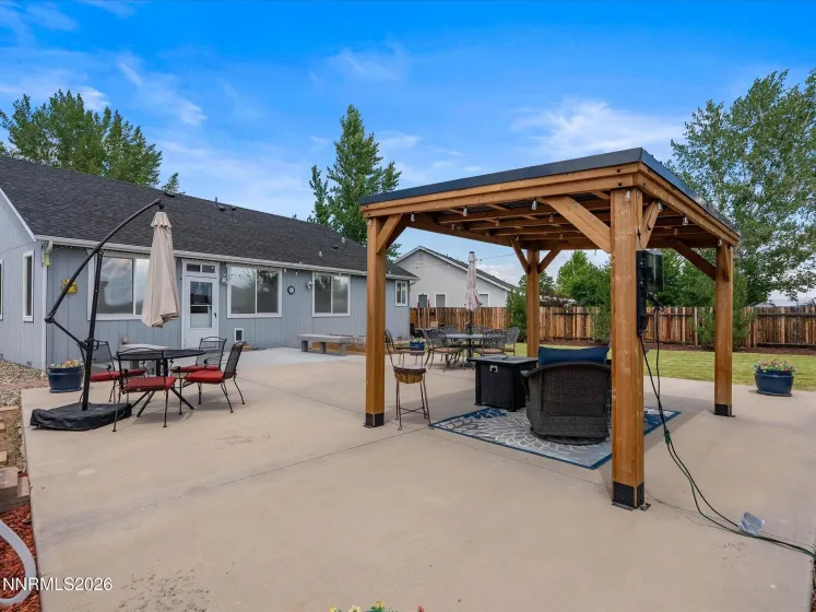 9561 Crystalline, Reno, Nevada 89506, 3 Bedrooms Bedrooms, ,2 BathroomsBathrooms,Residential,Residential,Crystalline,0,260008003