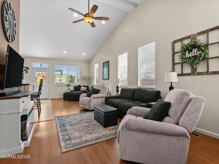 9561 Crystalline, Reno, Nevada 89506, 3 Bedrooms Bedrooms, ,2 BathroomsBathrooms,Residential,Residential,Crystalline,0,260008003