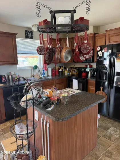 15 Willow, Round Mountain, Nevada 89045, 3 Bedrooms Bedrooms, ,2 BathroomsBathrooms,Residential,Residential,Willow,0,260008007