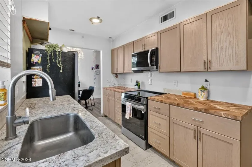 12310 Rocky Mountain, Reno, Nevada 89506, 2 Bedrooms Bedrooms, ,1 BathroomBathrooms,Residential,Residential,Rocky Mountain,0,260008008
