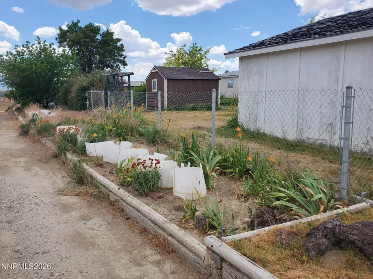 5260 Pioneer, Winnemucca, Nevada 89445, 3 Bedrooms Bedrooms, ,2 BathroomsBathrooms,Residential,Residential,Pioneer,0,260008013