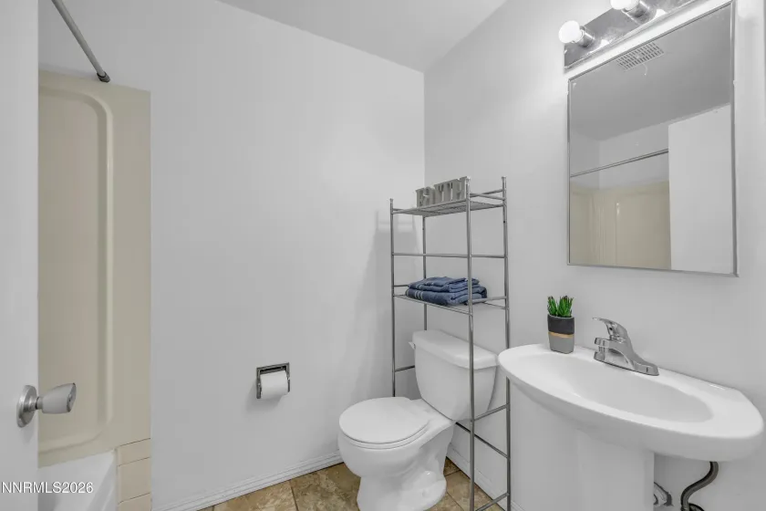 2676 Adel, Sparks, Nevada 89431, 3 Bedrooms Bedrooms, ,2 BathroomsBathrooms,Residential,Residential,Adel,0,260008023