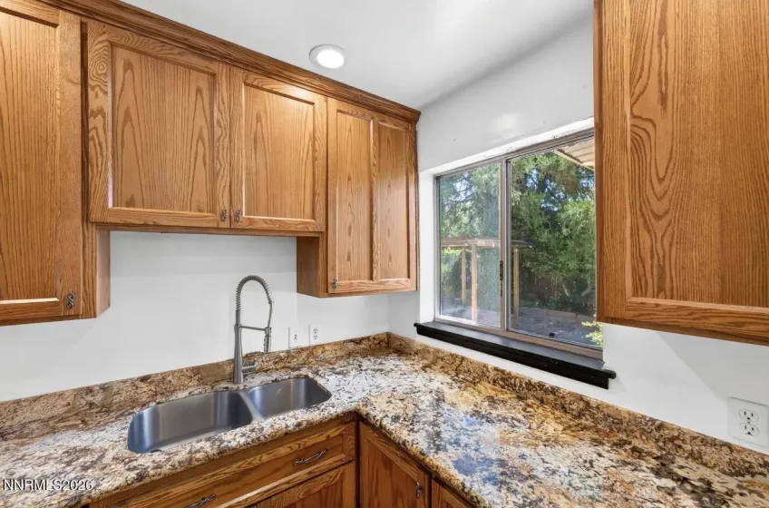 1055 Curti, Reno, Nevada 89502, 3 Bedrooms Bedrooms, ,1 BathroomBathrooms,Residential,Residential,Curti,0,260008030