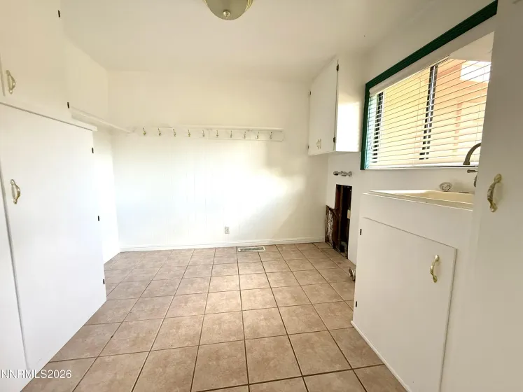 46 Maple, Yerington, Nevada 89447, 3 Bedrooms Bedrooms, ,3 BathroomsBathrooms,Residential,Residential,Maple,0,260008031