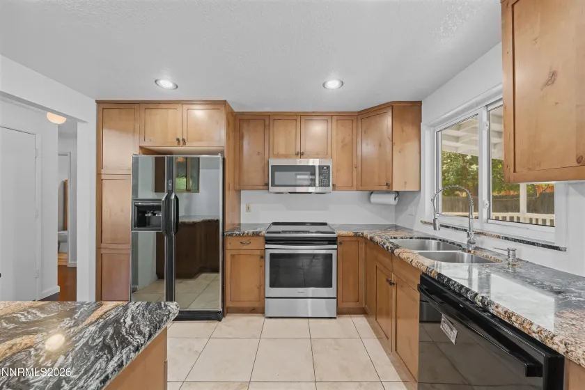 6895 Pah Rah, Sparks, Nevada 89436, 3 Bedrooms Bedrooms, ,3 BathroomsBathrooms,Residential,Residential,Pah Rah,0,260008032