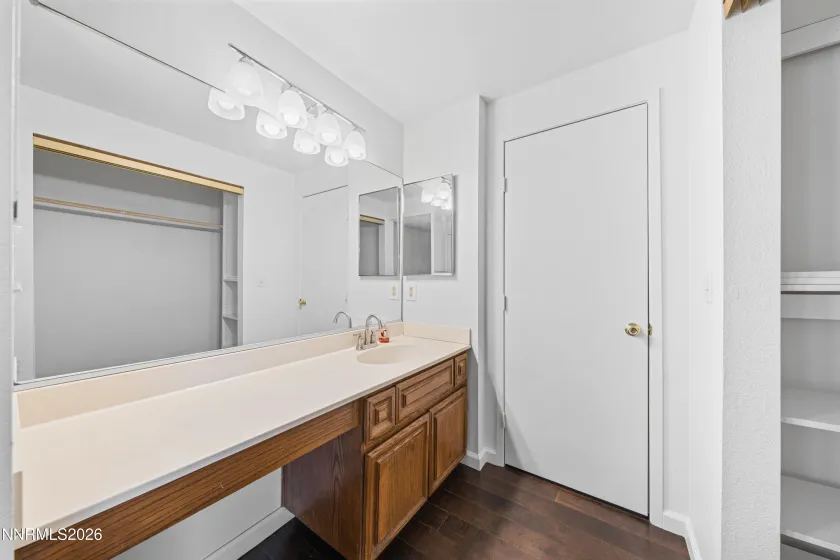 6895 Pah Rah, Sparks, Nevada 89436, 3 Bedrooms Bedrooms, ,3 BathroomsBathrooms,Residential,Residential,Pah Rah,0,260008032
