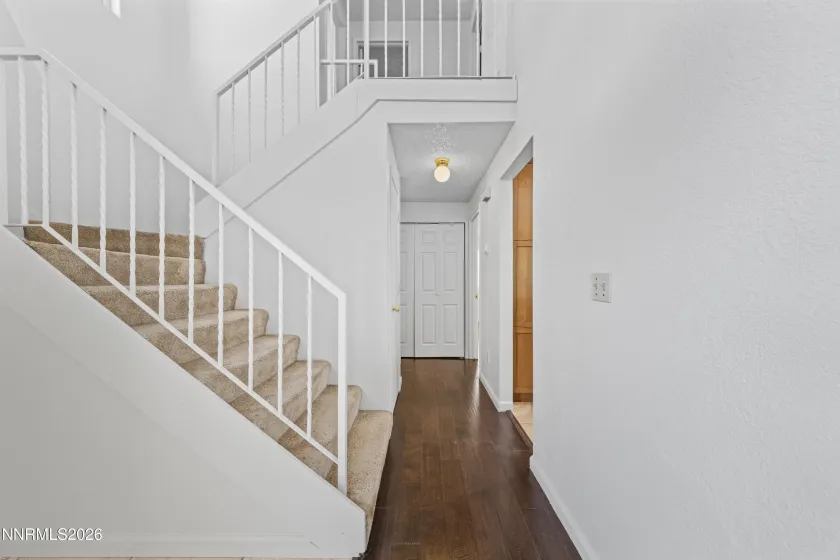 6895 Pah Rah, Sparks, Nevada 89436, 3 Bedrooms Bedrooms, ,3 BathroomsBathrooms,Residential,Residential,Pah Rah,0,260008032