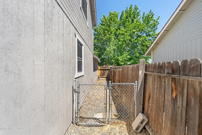 6895 Pah Rah, Sparks, Nevada 89436, 3 Bedrooms Bedrooms, ,3 BathroomsBathrooms,Residential,Residential,Pah Rah,0,260008032