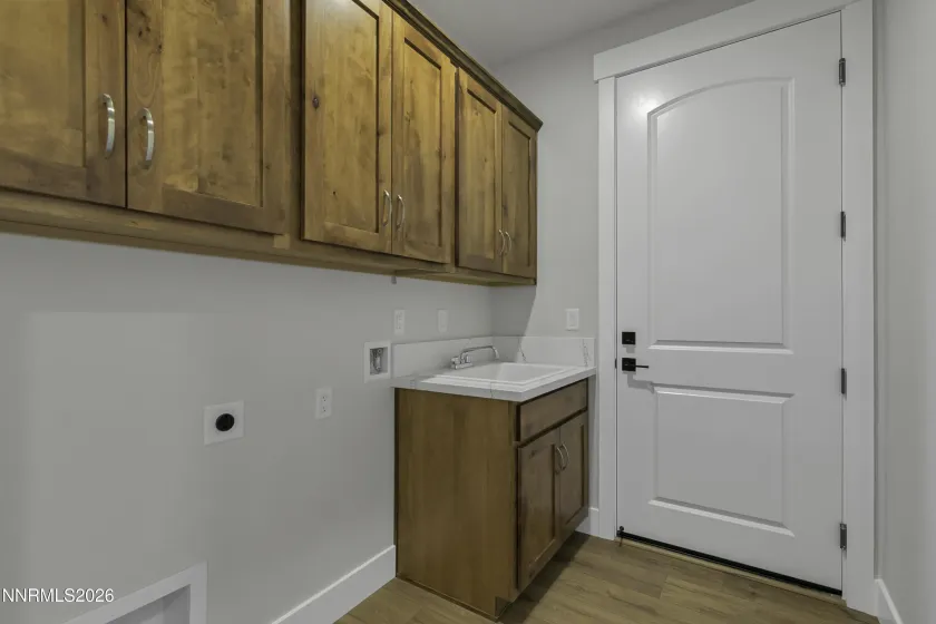 986 La Strata, Minden, Nevada 89423, 3 Bedrooms Bedrooms, ,3 BathroomsBathrooms,Residential,Residential,La Strata,0,260008036