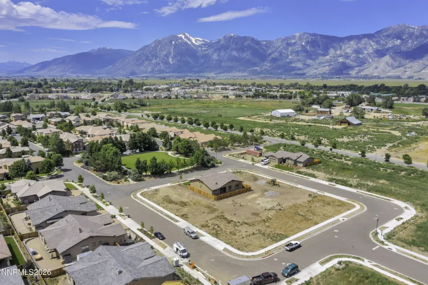 986 La Strata, Minden, Nevada 89423, 3 Bedrooms Bedrooms, ,3 BathroomsBathrooms,Residential,Residential,La Strata,0,260008036