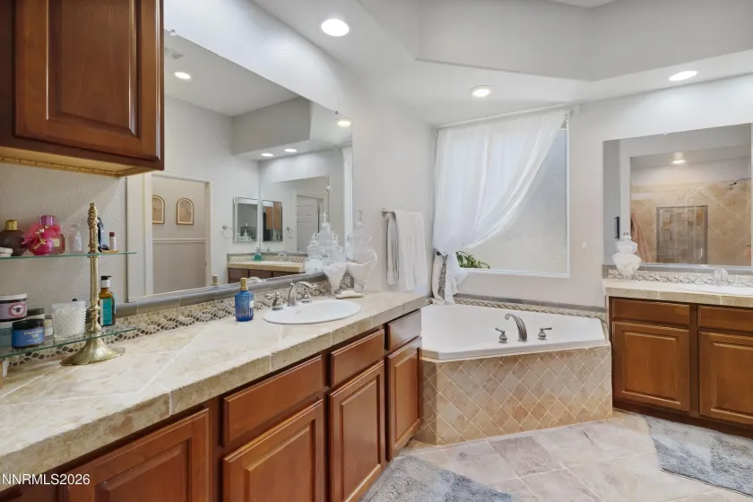 9465 Cordoba, Sparks, Nevada 89441, 3 Bedrooms Bedrooms, ,3 BathroomsBathrooms,Residential,Residential,Cordoba,0,260008037