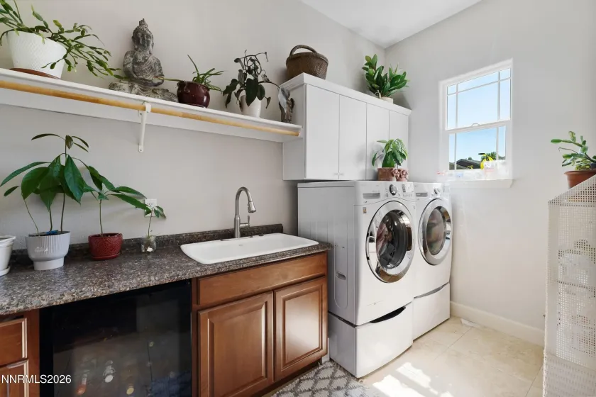 9465 Cordoba, Sparks, Nevada 89441, 3 Bedrooms Bedrooms, ,3 BathroomsBathrooms,Residential,Residential,Cordoba,0,260008037