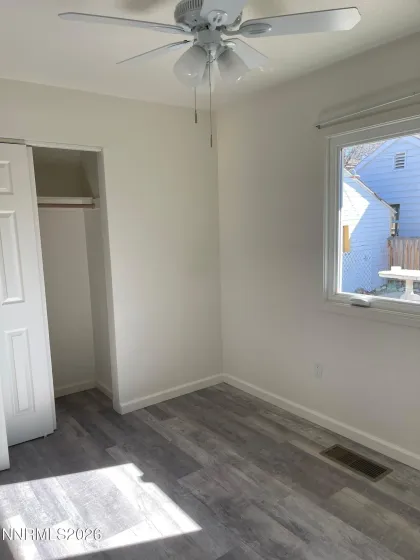 1522 F, Sparks, Nevada 89431, 4 Bedrooms Bedrooms, ,4 BathroomsBathrooms,Residential Income,Residential,F,0,260008039