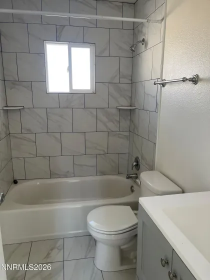 1522 F, Sparks, Nevada 89431, 4 Bedrooms Bedrooms, ,4 BathroomsBathrooms,Residential Income,Residential,F,0,260008039