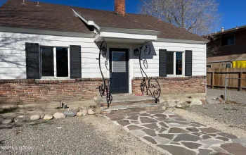 1522 F, Sparks, Nevada 89431, 4 Bedrooms Bedrooms, ,4 BathroomsBathrooms,Residential Income,Residential,F,0,260008039