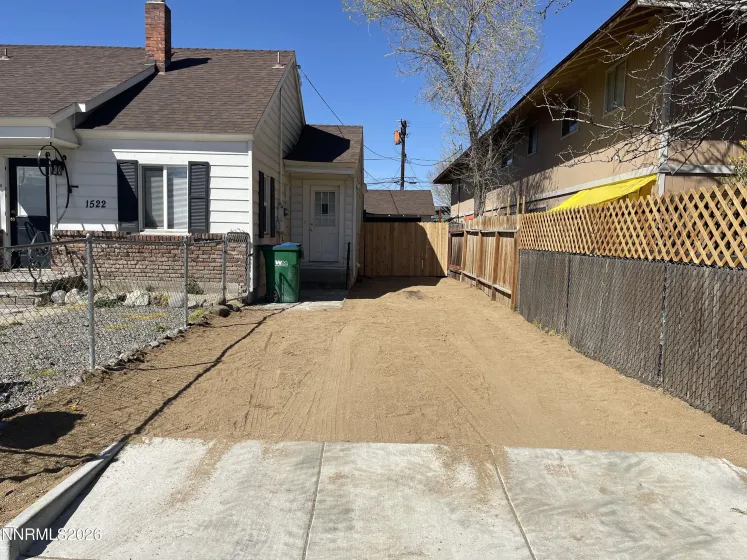 1522 F, Sparks, Nevada 89431, 4 Bedrooms Bedrooms, ,4 BathroomsBathrooms,Residential Income,Residential,F,0,260008039