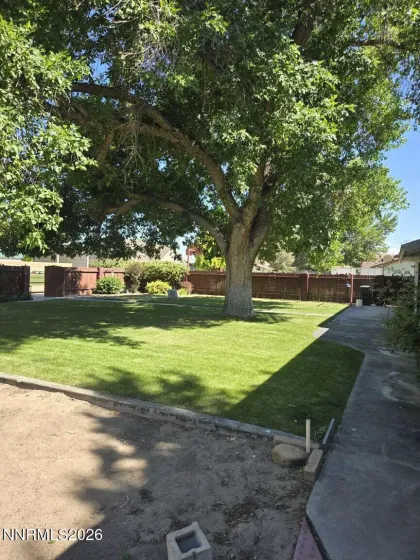 14 Willow, Yerington, Nevada 89447, 3 Bedrooms Bedrooms, ,2 BathroomsBathrooms,Residential,Residential,Willow,0,260008043