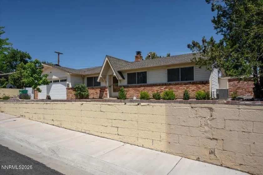 2205 Carlin, Reno, Nevada 89503, 3 Bedrooms Bedrooms, ,2 BathroomsBathrooms,Residential,Residential,Carlin,0,260007640