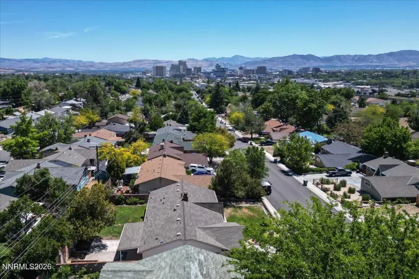 2205 Carlin, Reno, Nevada 89503, 3 Bedrooms Bedrooms, ,2 BathroomsBathrooms,Residential,Residential,Carlin,0,260007640