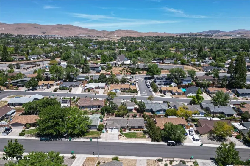 2205 Carlin, Reno, Nevada 89503, 3 Bedrooms Bedrooms, ,2 BathroomsBathrooms,Residential,Residential,Carlin,0,260007640