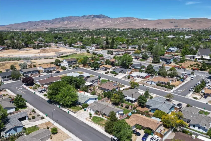 2205 Carlin, Reno, Nevada 89503, 3 Bedrooms Bedrooms, ,2 BathroomsBathrooms,Residential,Residential,Carlin,0,260007640