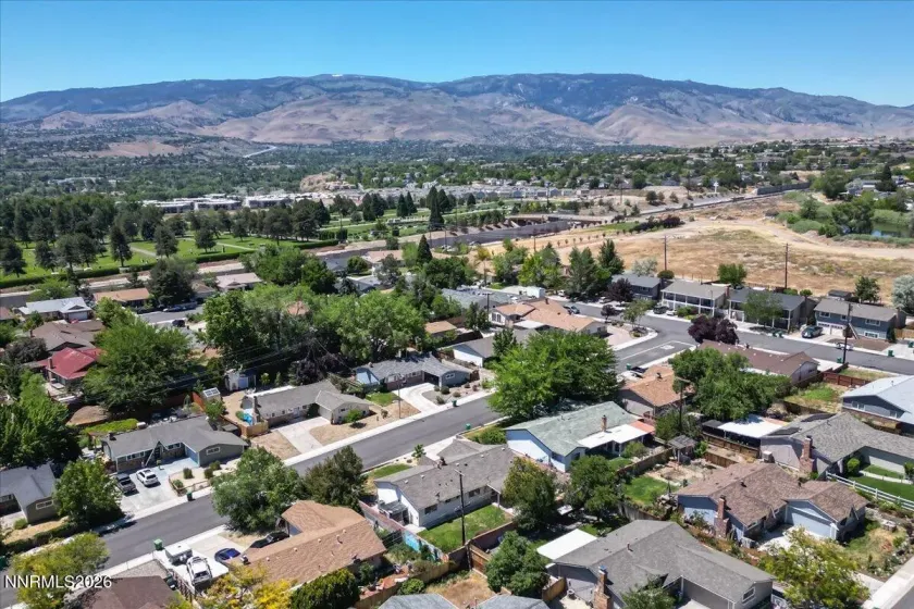 2205 Carlin, Reno, Nevada 89503, 3 Bedrooms Bedrooms, ,2 BathroomsBathrooms,Residential,Residential,Carlin,0,260007640