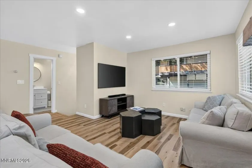 1367 Carinthia, Incline Village, Nevada 89451, 3 Bedrooms Bedrooms, ,2 BathroomsBathrooms,Residential,Residential,Carinthia,0,260008049