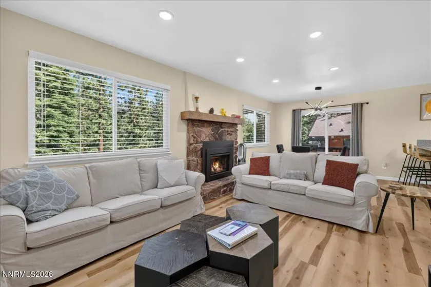 1367 Carinthia, Incline Village, Nevada 89451, 3 Bedrooms Bedrooms, ,2 BathroomsBathrooms,Residential,Residential,Carinthia,0,260008049