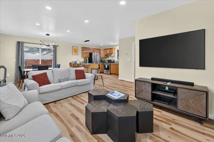 1367 Carinthia, Incline Village, Nevada 89451, 3 Bedrooms Bedrooms, ,2 BathroomsBathrooms,Residential,Residential,Carinthia,0,260008049