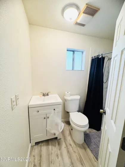 1270 Zephyr, Sparks, Nevada 89431, 5 Bedrooms Bedrooms, ,2 BathroomsBathrooms,Residential,Residential,Zephyr,0,260008053