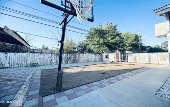 1270 Zephyr, Sparks, Nevada 89431, 5 Bedrooms Bedrooms, ,2 BathroomsBathrooms,Residential,Residential,Zephyr,0,260008053