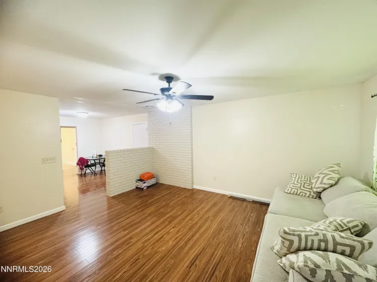 1270 Zephyr, Sparks, Nevada 89431, 5 Bedrooms Bedrooms, ,2 BathroomsBathrooms,Residential,Residential,Zephyr,0,260008053
