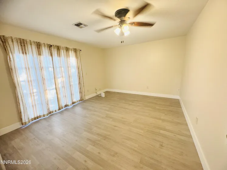 1270 Zephyr, Sparks, Nevada 89431, 5 Bedrooms Bedrooms, ,2 BathroomsBathrooms,Residential,Residential,Zephyr,0,260008053