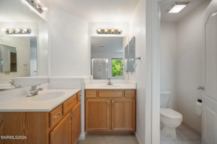 2555 Glen Eagles, Reno, Nevada 89523, 3 Bedrooms Bedrooms, ,4 BathroomsBathrooms,Residential,Residential,Glen Eagles,0,260008056