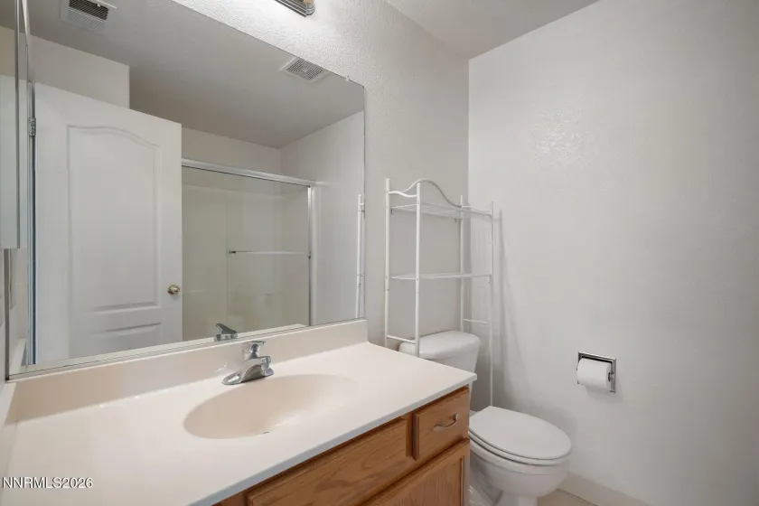 2555 Glen Eagles, Reno, Nevada 89523, 3 Bedrooms Bedrooms, ,4 BathroomsBathrooms,Residential,Residential,Glen Eagles,0,260008056