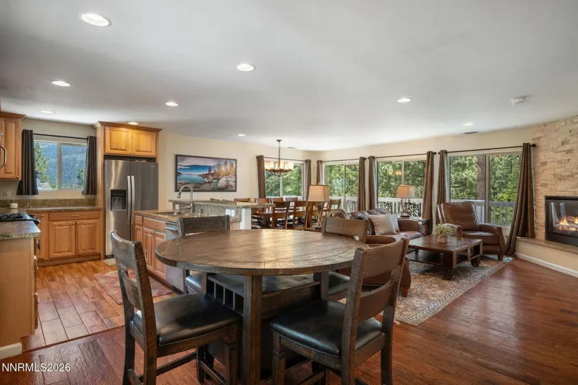 314 Barton, Stateline, Nevada 89449, 6 Bedrooms Bedrooms, ,4 BathroomsBathrooms,Residential,Residential,Barton,0,260008068