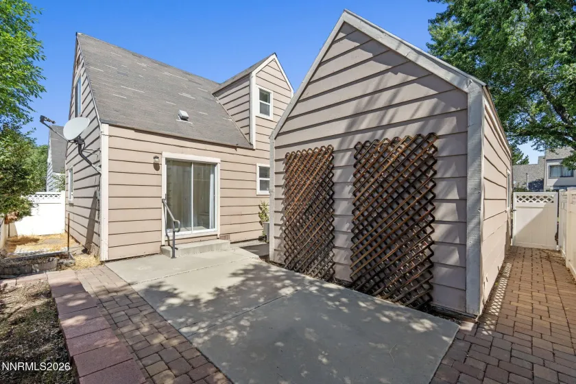 2575 Garfield, Sparks, Nevada 89431, 3 Bedrooms Bedrooms, ,2 BathroomsBathrooms,Residential,Residential,Garfield,0,260008071