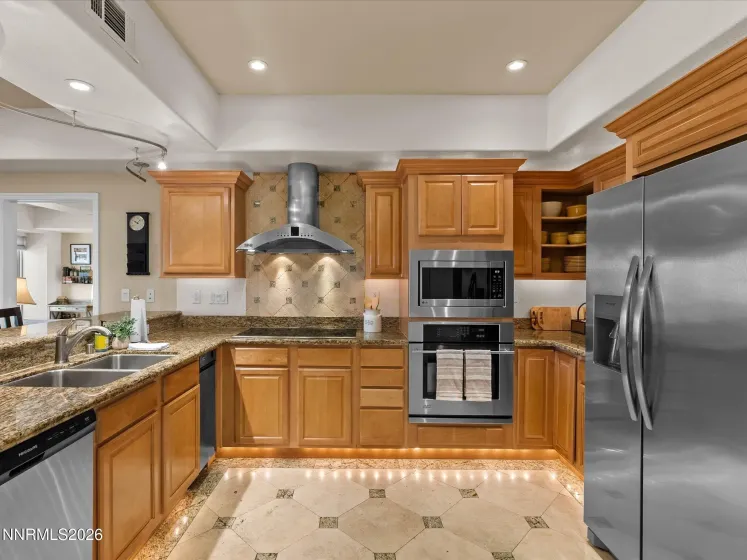 200 2nd, Reno, Nevada 89501, 2 Bedrooms Bedrooms, ,3 BathroomsBathrooms,Residential,Residential,2nd,0,260008075