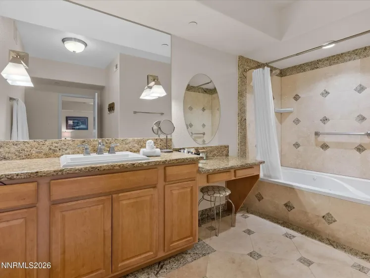 200 2nd, Reno, Nevada 89501, 2 Bedrooms Bedrooms, ,3 BathroomsBathrooms,Residential,Residential,2nd,0,260008075