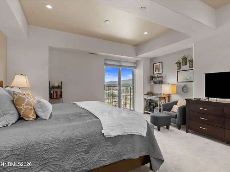 200 2nd, Reno, Nevada 89501, 2 Bedrooms Bedrooms, ,3 BathroomsBathrooms,Residential,Residential,2nd,0,260008075