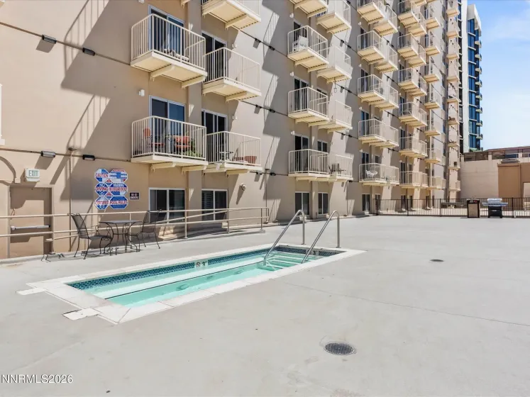200 2nd, Reno, Nevada 89501, 2 Bedrooms Bedrooms, ,3 BathroomsBathrooms,Residential,Residential,2nd,0,260008075